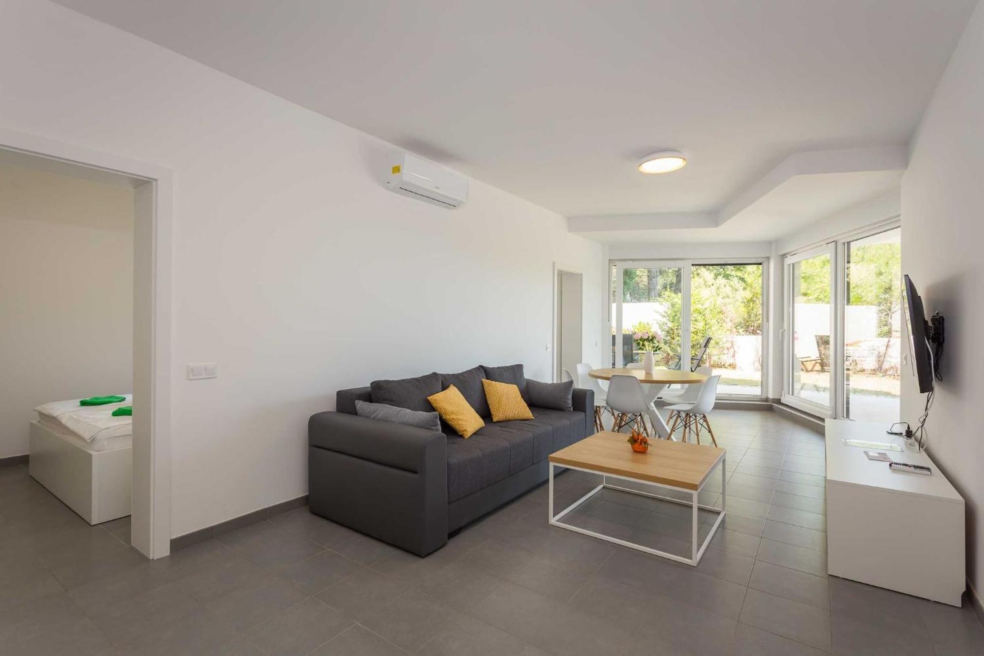 Apartments At Villa Frida Premantura Extérieur photo
