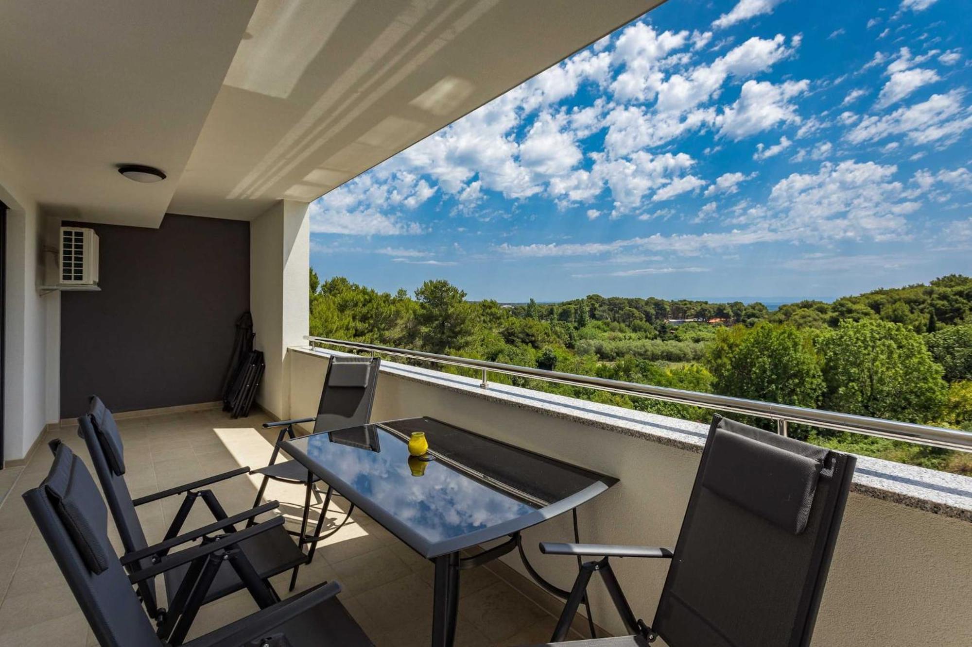 Apartments At Villa Frida Premantura Extérieur photo